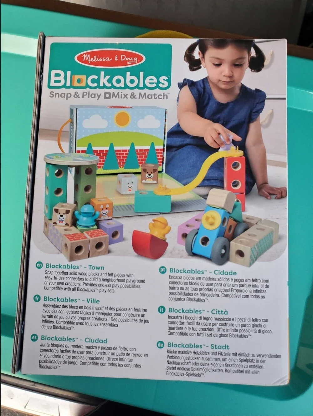 *New* Melissa & Doug Blockables 73 Piece Play Set - Wooden Snap & Play Blocks